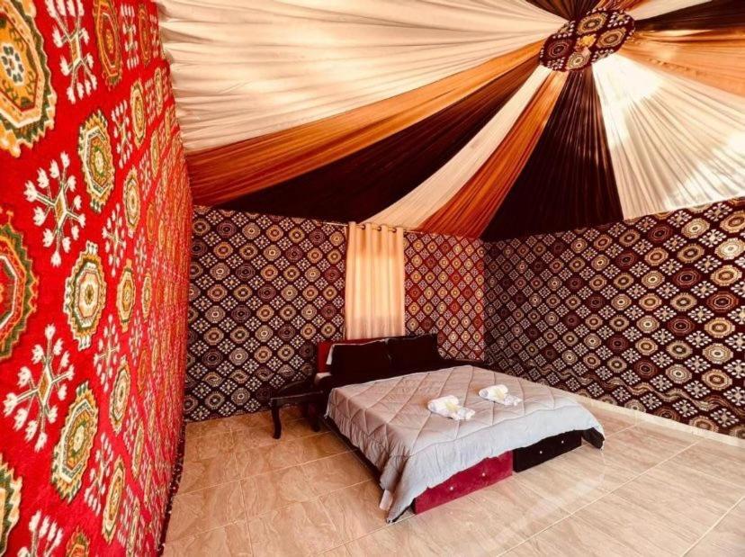 Wadi Rum Bedouin City Camp & Tours Szoba fotó